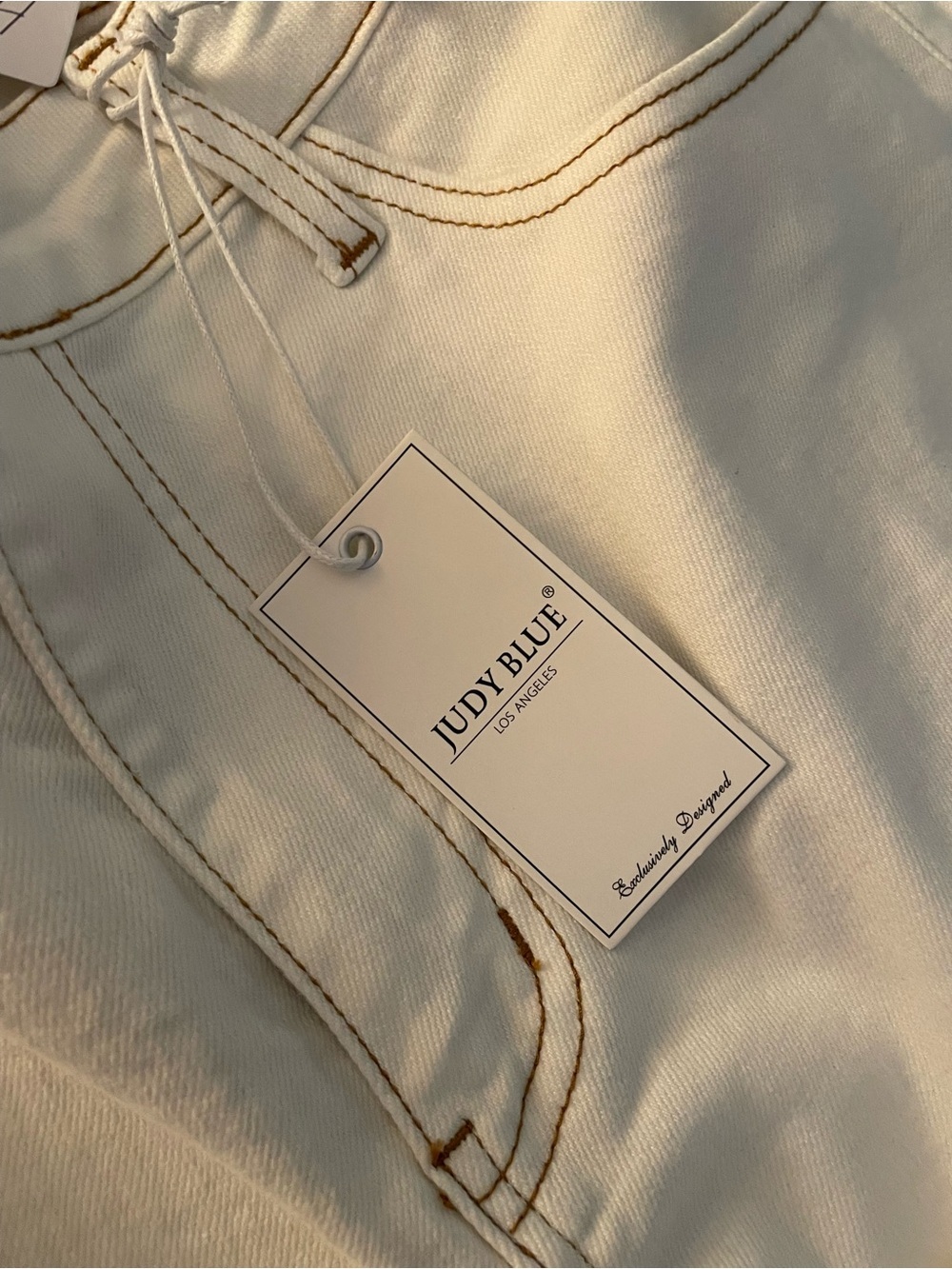 🤍 Judy Blue High-Waist Cropped Bootcut Jeans – Ecru/White (18W) ✨ NWT - Picture 10 of 11